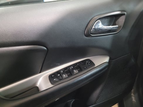 Used 2020 Dodge Journey SE w/ SE Popular Equipment Group image 27
