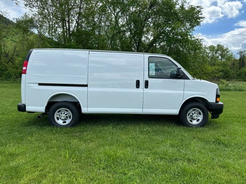 New 2025 Chevrolet Express 3500 w/ Driver Convenience Package image 6