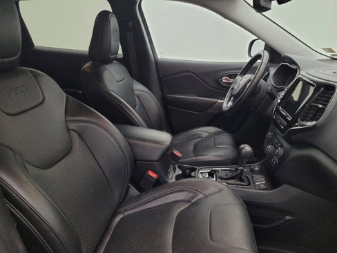 Used 2019 Jeep Cherokee Limited image 21