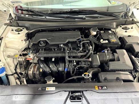 Used 2024 Hyundai Elantra SEL image 24