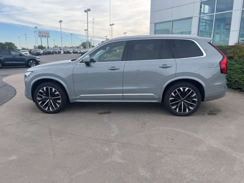Used 2025 Volvo XC90 B5 Plus image 3