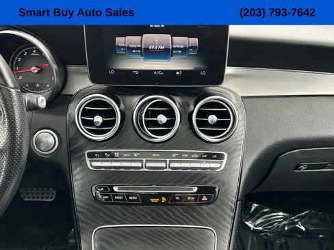 Used 2019 Mercedes-Benz GLC 300 4MATIC image 26