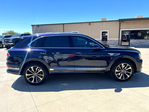 Used 2023 Bentley Bentayga image 7