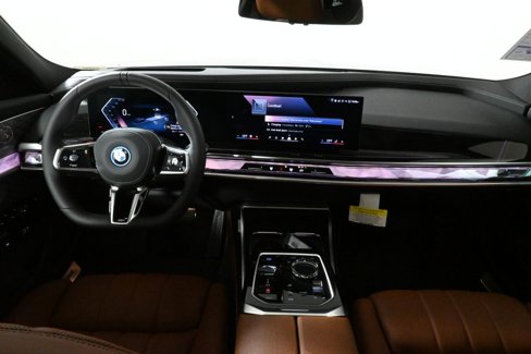 New 2026 BMW i7 xDrive60 image 17