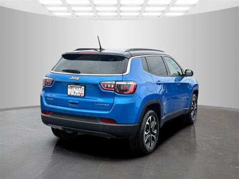 Certified 2024 Jeep Compass Limited image 3