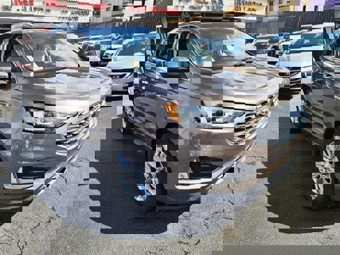 Used 2019 Ford Edge Titanium w/ Cargo Accessory Package image 6