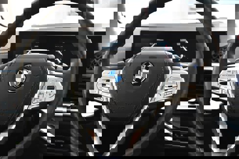 Used 2025 BMW X7 xDrive40i image 33