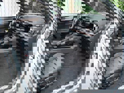New 2025 Porsche Macan 4S Electric image 25