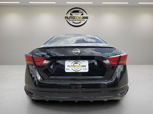 Used 2025 Nissan Altima 2.5 SV image 4