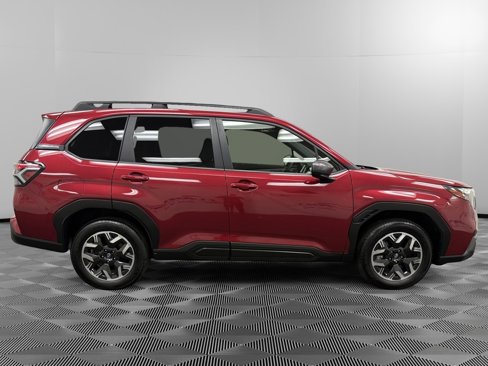 Used 2025 Subaru Forester Premium image 6
