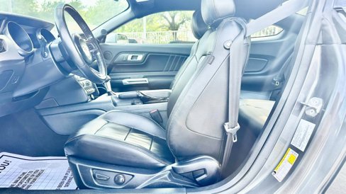 Used 2022 Ford Mustang Premium image 9
