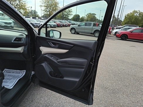 Used 2022 Subaru Ascent Premium image 18