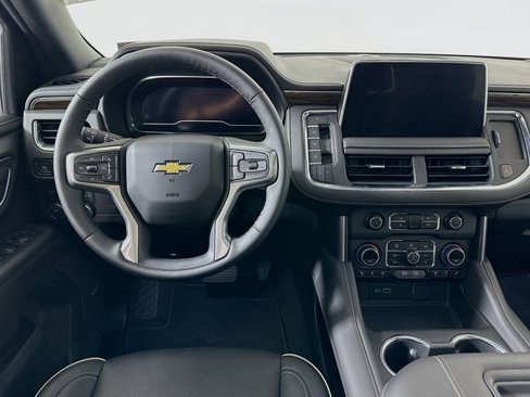 Certified 2024 Chevrolet Suburban Premier w/ Premium Package 2 image 24
