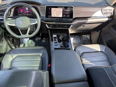 Used 2024 Volkswagen Atlas SEL image 16