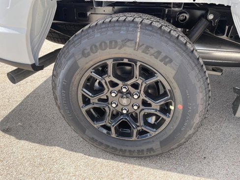 New 2025 Ford F150 Lariat image 38