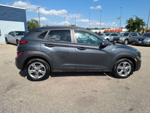 Used 2022 Hyundai Kona SEL w/ Cargo Package image 6