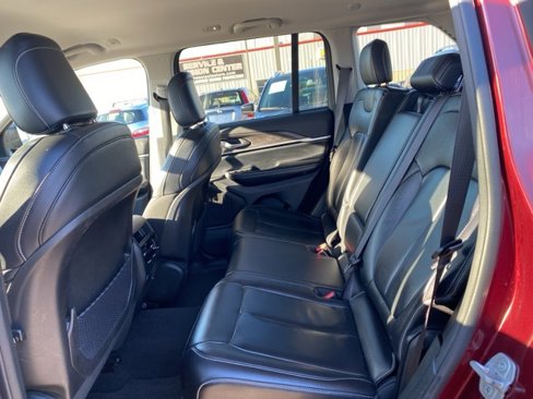 Used 2023 Jeep Grand Cherokee Limited image 19