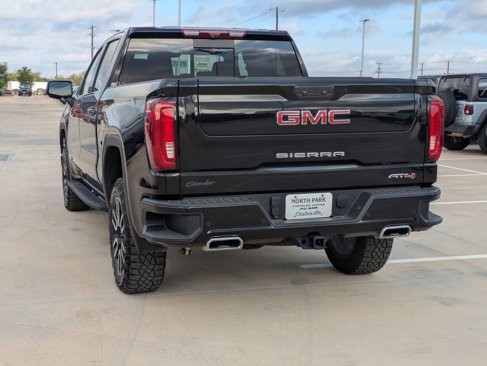 Used 2024 GMC Sierra 1500 AT4 w/ Technology Package image 5