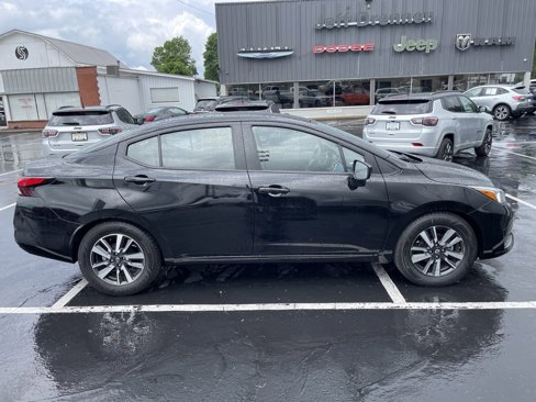 Used 2024 Nissan Versa SV image 7