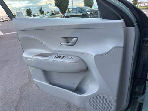 Used 2024 Hyundai Kona SEL image 16