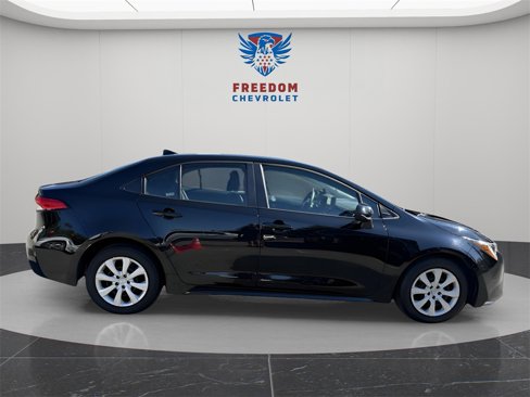Used 2024 Toyota Corolla LE image 5