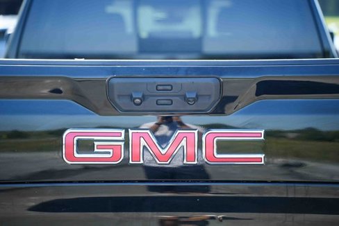 Used 2023 GMC Sierra 2500 Denali image 11