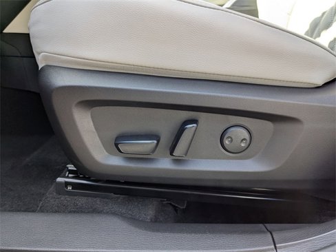 New 2025 Mitsubishi Outlander SEL image 14