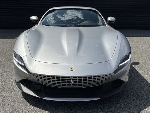 Used 2023 Ferrari Roma image 4