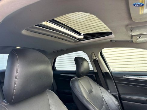 Used 2014 Ford Fusion Titanium image 22