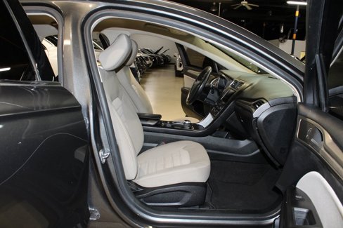 Used 2020 Ford Fusion S image 15