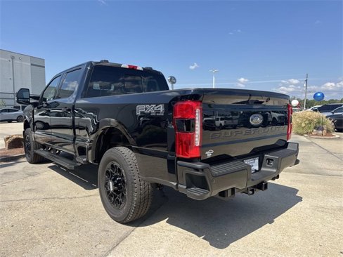 New 2025 Ford F250 XLT w/ Black Appearance Package image 4
