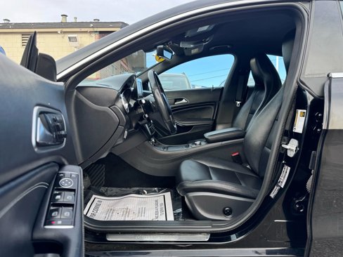 Used 2015 Mercedes-Benz CLA 250 image 13