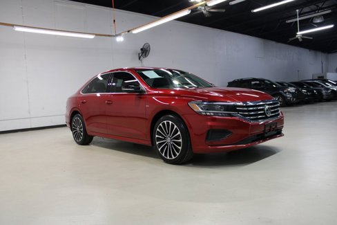Used 2022 Volkswagen Passat 2.0T image 7