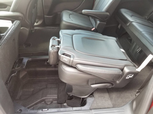 New 2026 Chrysler Pacifica Select image 17