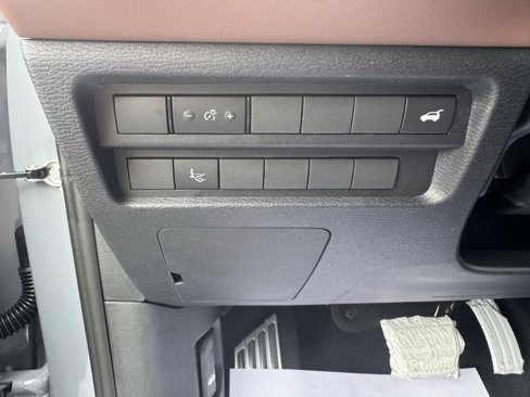 New 2025 Mitsubishi Outlander SEL image 15