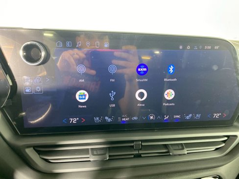 New 2025 Chevrolet Silverado EV LT image 14