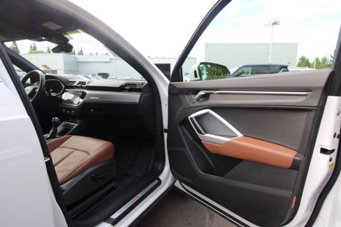 Used 2022 Audi Q3 2.0T Premium Plus image 19