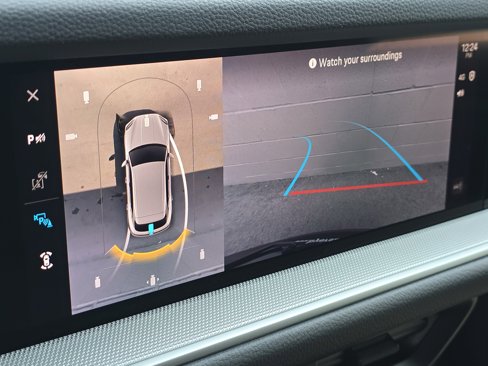 New 2025 Porsche Cayenne image 29