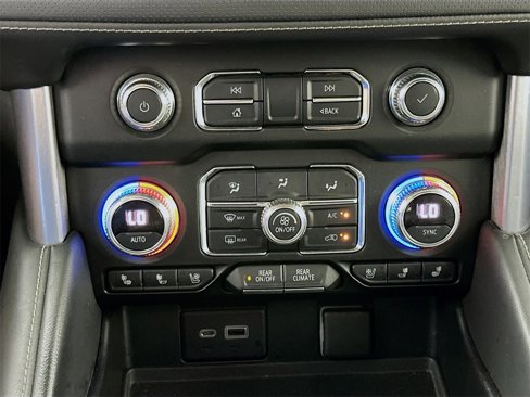 Used 2021 GMC Yukon SLT image 15