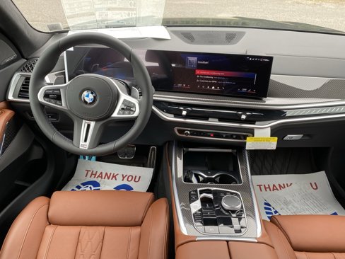 New 2026 BMW X7 M60i w/ Climate Comfort Package image 12