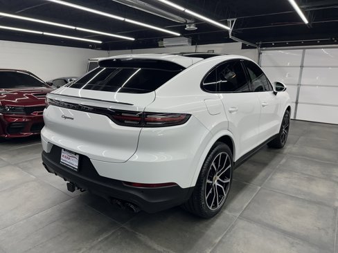 Used 2023 Porsche Cayenne Coupe image 7