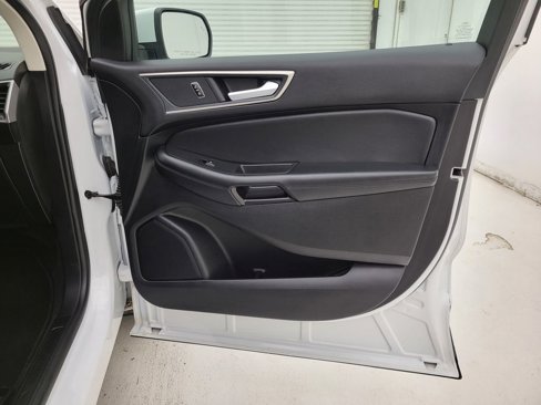 Used 2024 Ford Edge SEL image 33