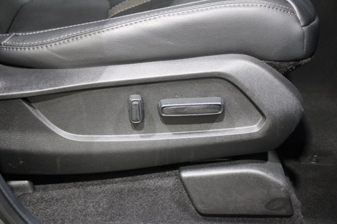 Used 2025 Honda Pilot EX-L image 31