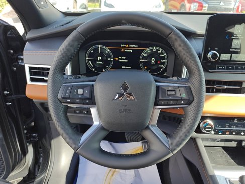New 2025 Mitsubishi Outlander 4WD Plug-In Hybrid image 14