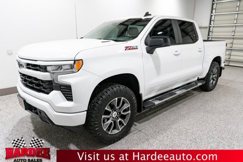 Used 2025 Chevrolet Silverado 1500 RST image 2