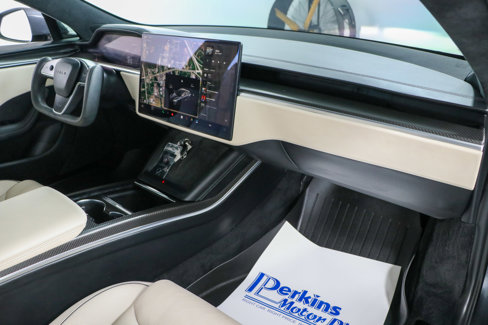 Used 2023 Tesla Model S Plaid image 25