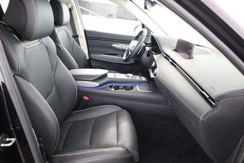 Used 2024 Genesis GV70 2.5T w/ Advanced Package image 26