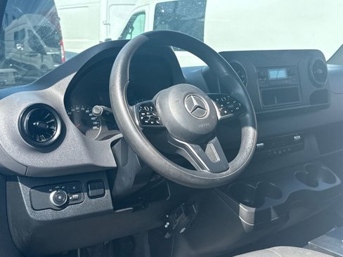 Used 2019 Mercedes-Benz Sprinter 170 image 14
