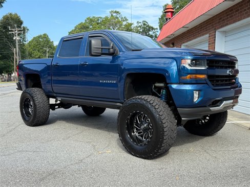 Used 2018 Chevrolet Silverado 1500 LT w/ All Star Edition image 25