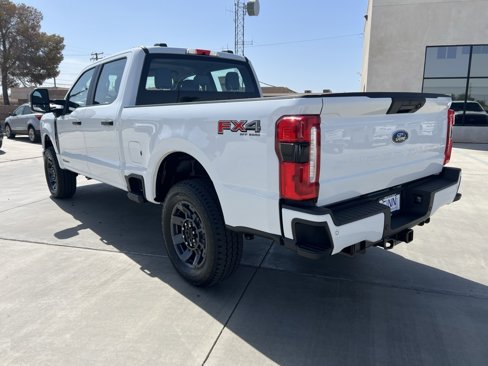 New 2026 Ford F250 4x4 Crew Cab Super Duty image 3